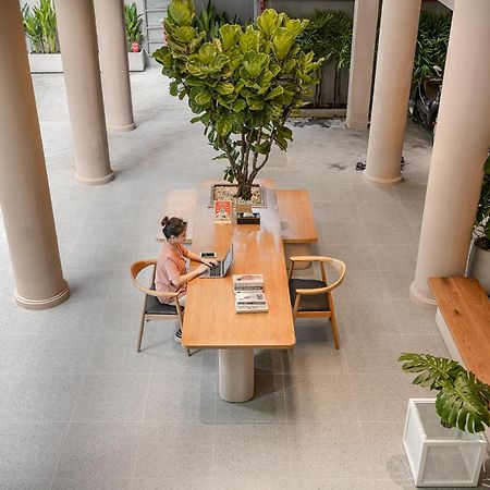 M Village Living Hoang Van Thu Хошимин Экстерьер фото